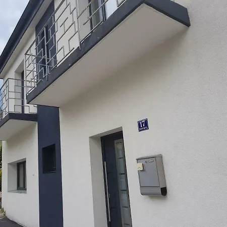 Parsch Apartman *